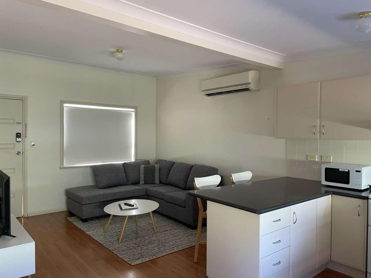 Units On Robertson Apartment Mudgee Exterior photo
